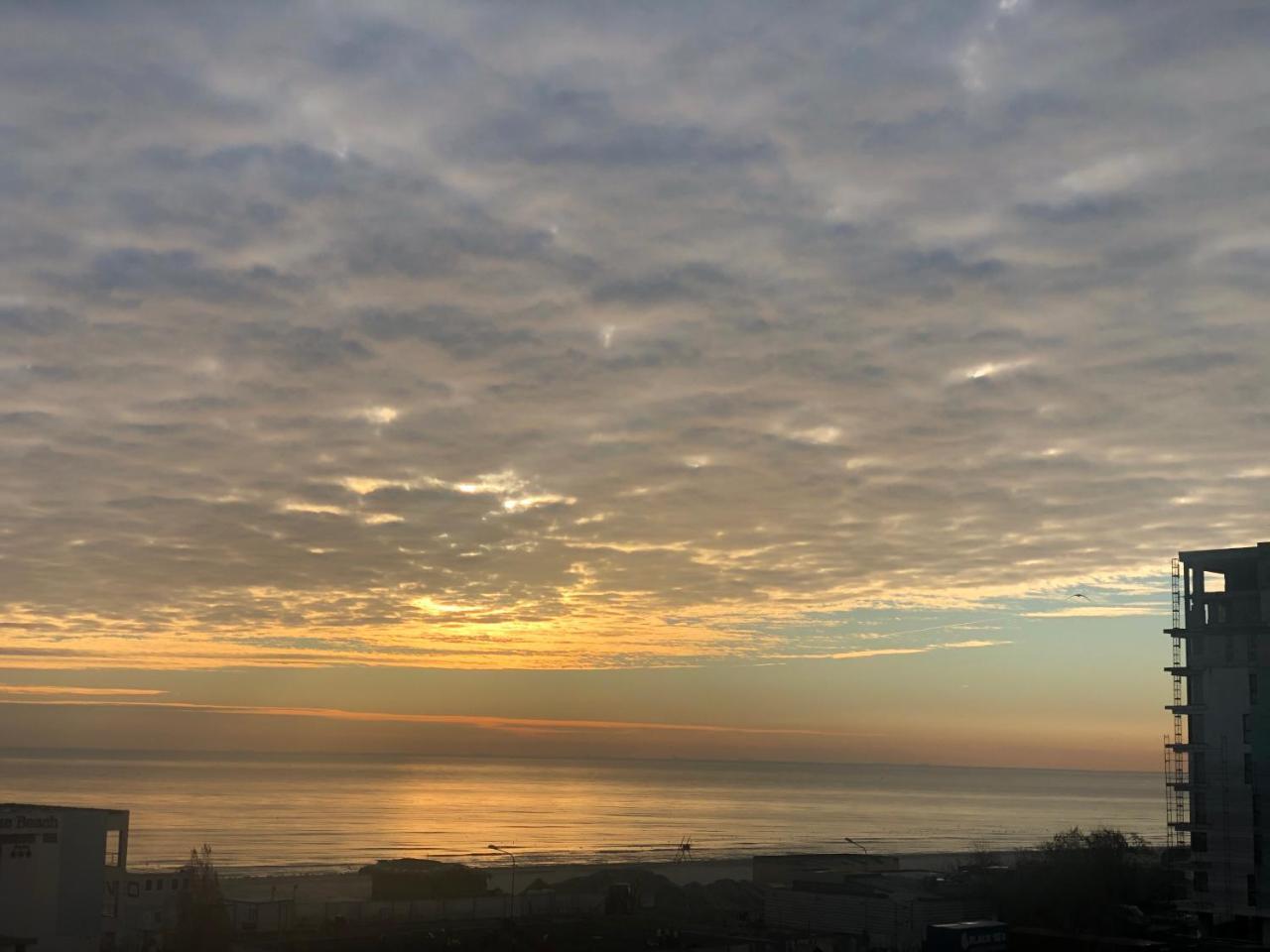 Apartament Summerland Mamaia Exteriör bild